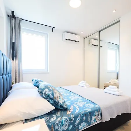 Sea View In The Center With Free Parking *