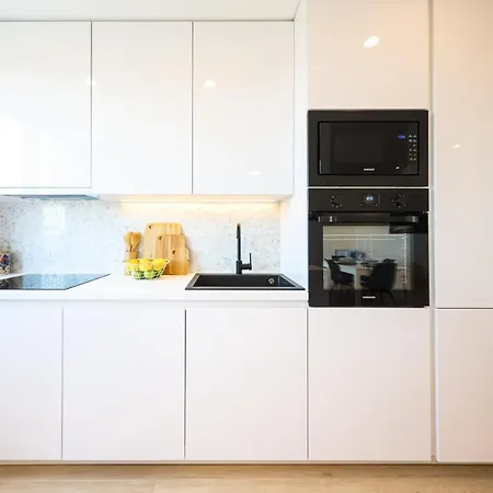 Sea View In The Center With Free Parking Apartment