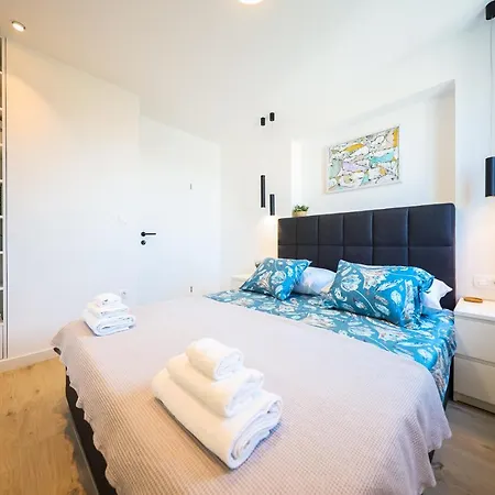 Sea View In The Center With Free Parking Daire