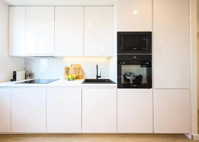 Sea View In The Center With Free Parking Apartment